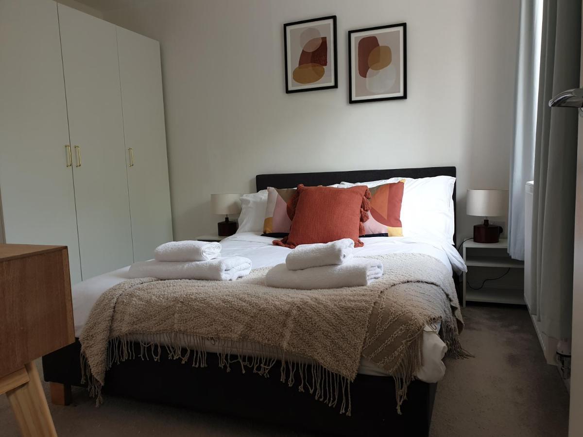 Cheerful 1 Private Room-Ensuite With Free Parking Silverdale  エクステリア 写真